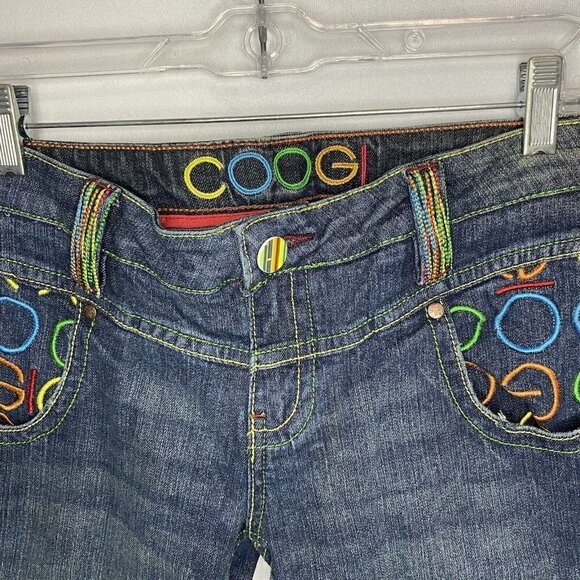 Coogi Womans Embroidered Button Bermuda Denim Jean Shorts Size 13/14 (34x13) - Picture 2 of 8